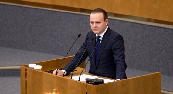 Владислав Даванков предложил бесплатно исправлять опечатки в авиабилетах
